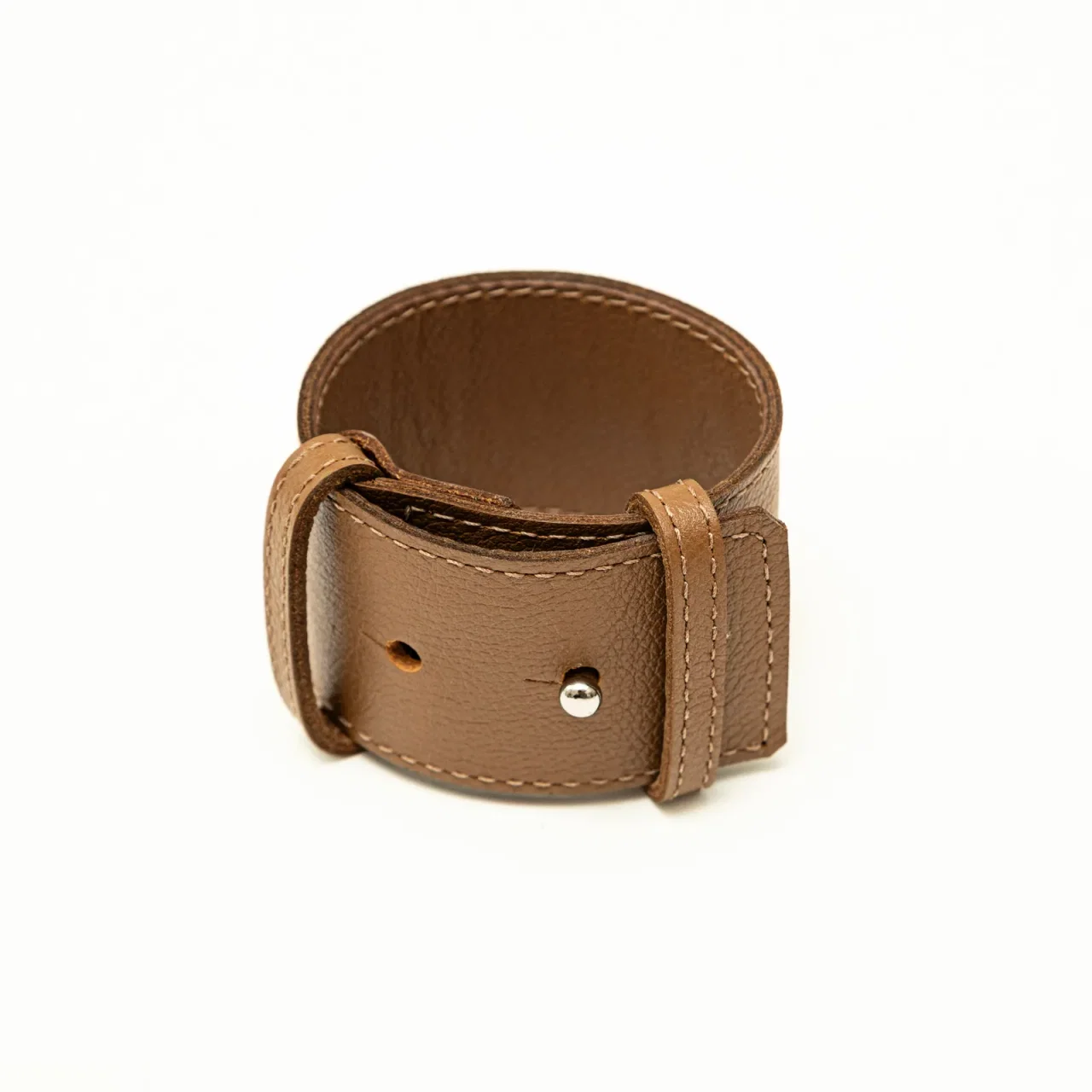 Bracelete em couro
